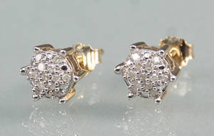 Diamant ørestikkere, 9 kt. Et par 2
