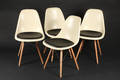 Charles Eames. Sæt DSW stole med sæder af sort læder 4