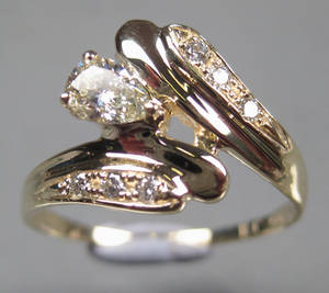 Brillant- og diamantring. Ca. 0.35 ct. 