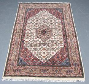 Kashmir Bidjar 137 x 206 cm