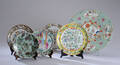 Et fad samt fem tallerkner af porcelæn, Kina, 1800-tallet 11