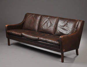 Dansk møbelproducent. Tre-personers sofa