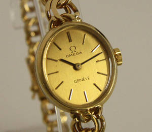 Omega Genéve. Damearmbåndsur i 18 kt. guld