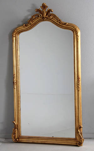 Pragtspejl, forgyldt, 2021 årh.