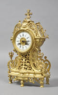 Kaminur af messing. 1900-tallet. 