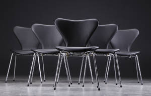 Arne Jacobsen. 7er stole, model 3107, sort læder 6 