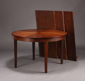 Dansk møbelproducent. Spisebord, riopalisander