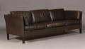 Dansk møbelarkitekt, tre-pers sofa, brunt skind