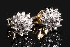 Par diamant ørestikkere. Ca. 0.38 ct. 2