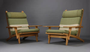 H. J. Wegner, par lænestole, egetræ 2