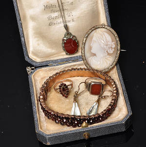 Samling vintagesmykker 