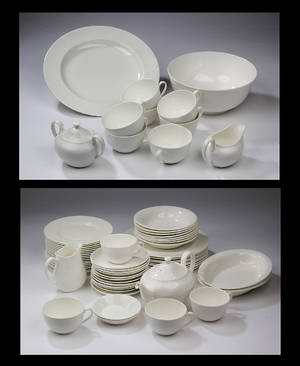 Wedgwood. Spise- og thestel af hvidglaseret porcelæn. 67