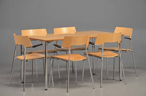 Christina Strand og Niels Hvass Sæt på Four Design bord samt seks armstole model Four Spring, ahorn 7