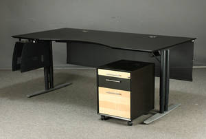 Elektrisk hæve  sænke skrivebord med skuffesektion, sort 2