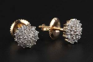 Par diamantørestikker, ca. 0.38 ct. 2 