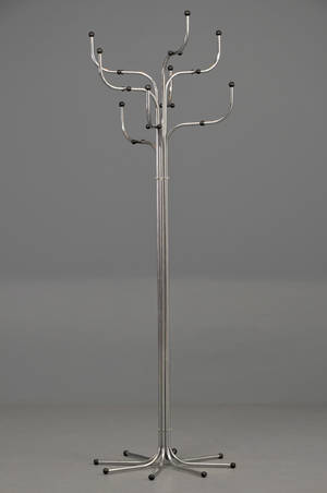 Sidse Verner. Stumtjener af forkromet stål