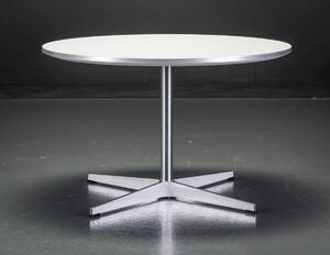 Arne Jacobsen. Cirkulært sofabord 