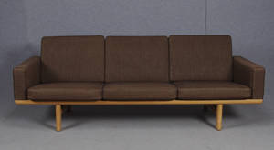 Hans J. Wegner, Getama, soffa GE-236