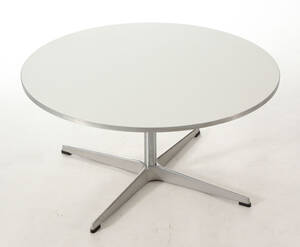Arne Jacobsen. Sofabord 