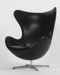 Arne Jacobsen Ægget  Model 3316. 