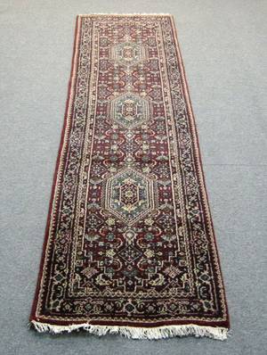 Kashmir Bidjar.292 x 76 cm