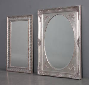 To spejle med forgyldt ramme. 2