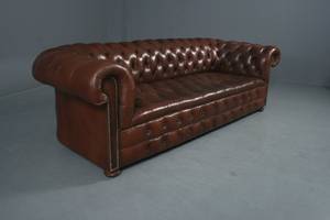Ældre Chesterfield sofa, 3 pers. i brunt læder