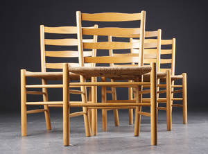 Kaare Klint. Fire kirkestole af bøg, sæder med flet, model 4133 4