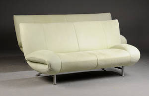 Rolf Benz, model Hocker. Par sofaer betrukket med mintfarvet ruskind