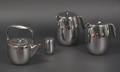 C. Jørgensen  Bodum. Columbia 2 dobbeltvægget kaffekander, flødekande samt thekande, blank crom str. 1,5 L  str. 1.2 L. 4