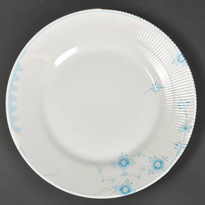 Louise Campbell for Royal Copenhagen. Multifarvet Elements. 8 middagstall., farven Sky. 8