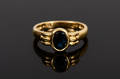 Guldring i 18k med safir