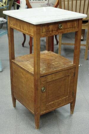 Pottskåp, med stenskiva