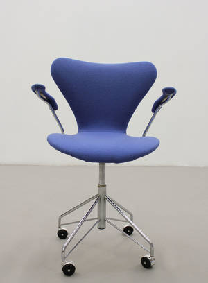 Arne Jacobsen, Kontorstol modell 3207