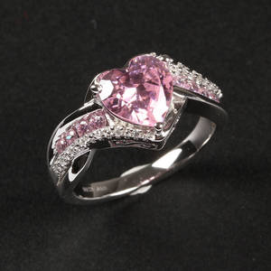 Topas- og diamantring