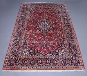 Persisk tæppe. 303 x 200 cm