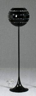 Manhattan standerlampe, sortlakeret aluminium 