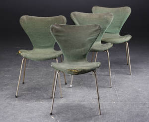 Arne Jacobsen Sæt på fire stole, model 3107 i uld 4
