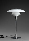 Poul Henningsen 1894 - 1967. PH 32 bordlampe