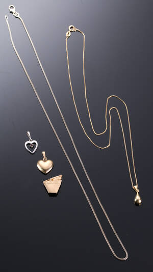 Samling guldsmykker 6