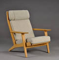 Hans J. Wegner. Lænestol af egetræ, model GE-290 