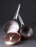 Henning Koppel for Georg Jensen. To kasseroller, kobber 2