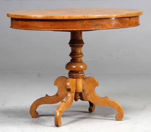 Salonbord af birketræ, 1800-tallet