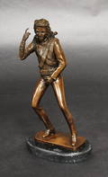 Broncefigur i form af Michael Jackson.