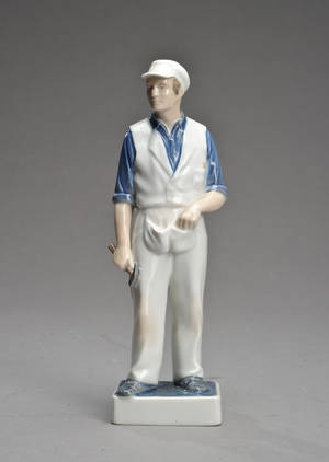 Kgl. Porcelæn. Figur i form af tømrer