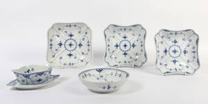 Royal Copenhagen  Kgl. Porcelæn Musselmalet. Fem skåle 5