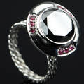 Rubin og diamant ring.
