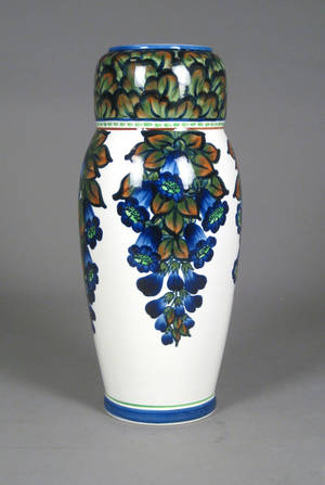 Aluminia vase
