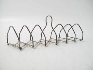 Toastställ, Pläter