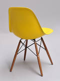 Charles Eames. Skalstol, model DSW .